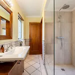 Serena Villa *