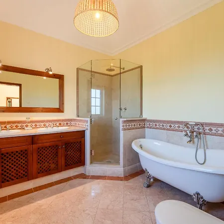 Serena Villa *